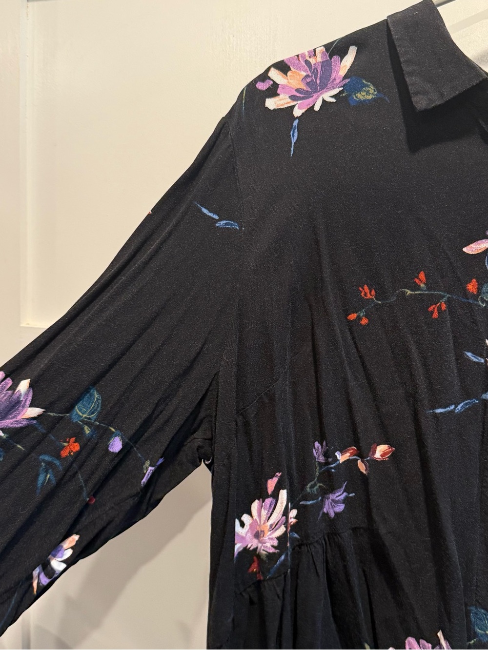 Ava & Viv Black Floral Women’s Flowy Blouse - Picture 5 of 10